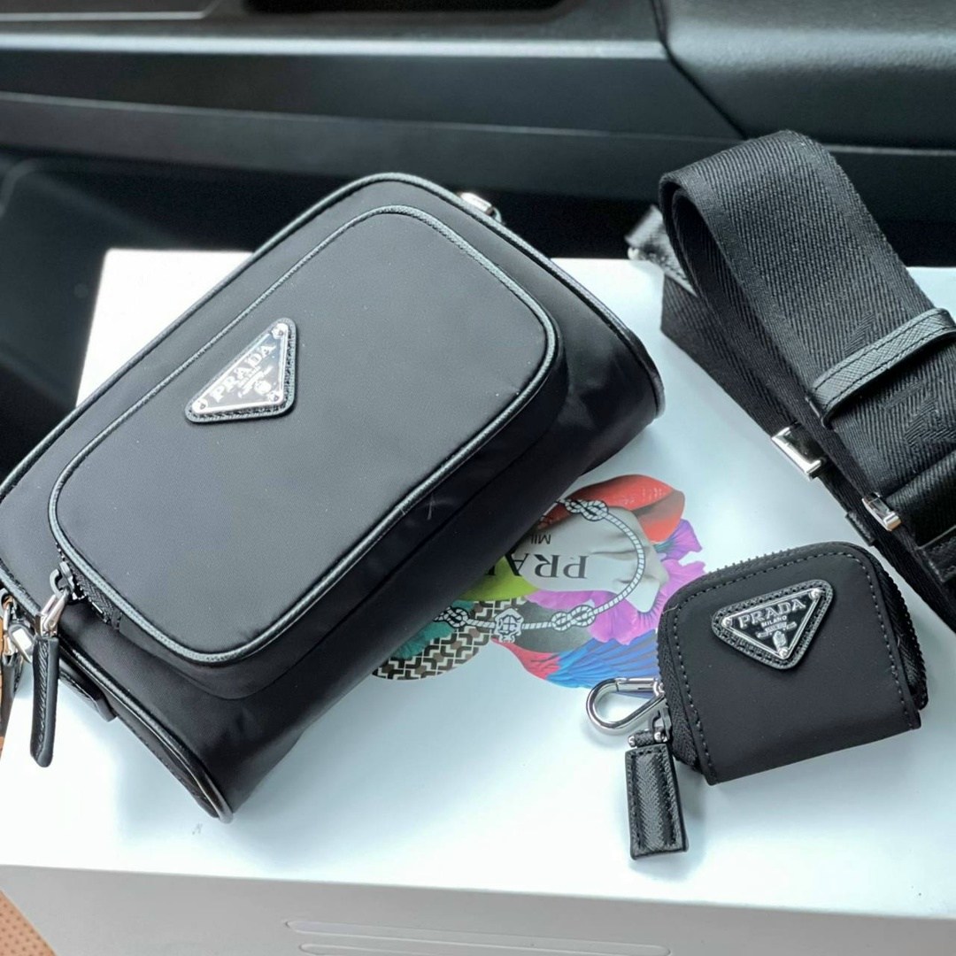 прада сумка,prada nylon shoulder bag,prada re-nylon and brushed leather shoulder bag - black,мужская сумка,сумка prada