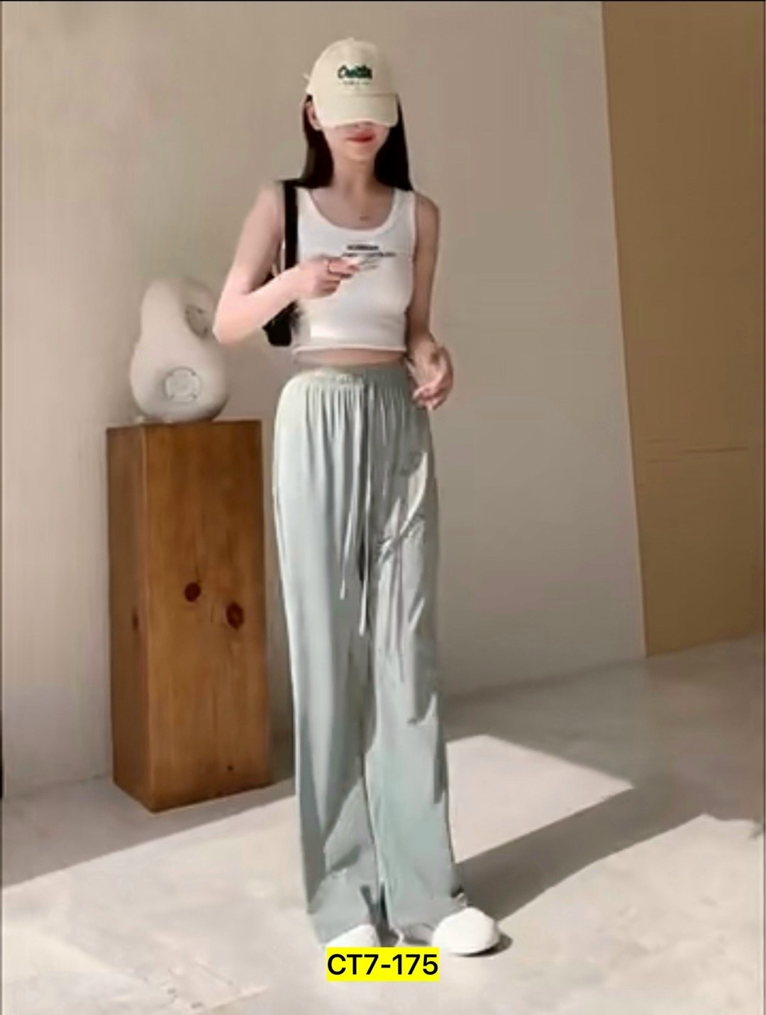 широкие брюки,женские широкие брюки,брюки с широкими штанинами,брюки модные,широкие брюки с высокой талией