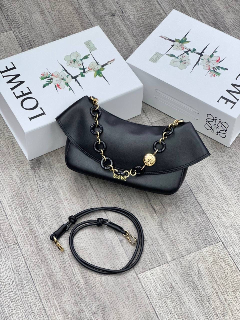 loewe сумка,сумка,сумка женская,сумка женская loewe цепь комбинированная loewe 506104765,элегантная сумка