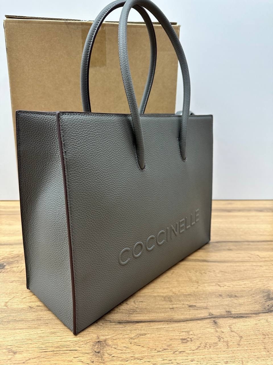 coccinelle сумка на плечо шоппер myrtha maxi log,сумка coccinelle,coccinelle сумка на плечо шоппер,coccinelle сумка шоппер,сумка женская coccinelle