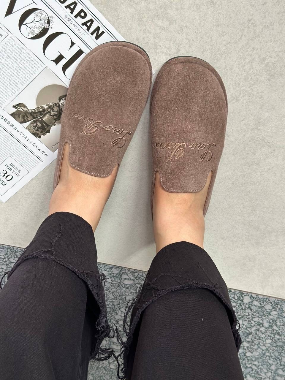 натуральная замша,туфли лоферы замшевые на плоской подошве,лоферы замшевые,женские замшевые лоферы,женские лоферы loro piana