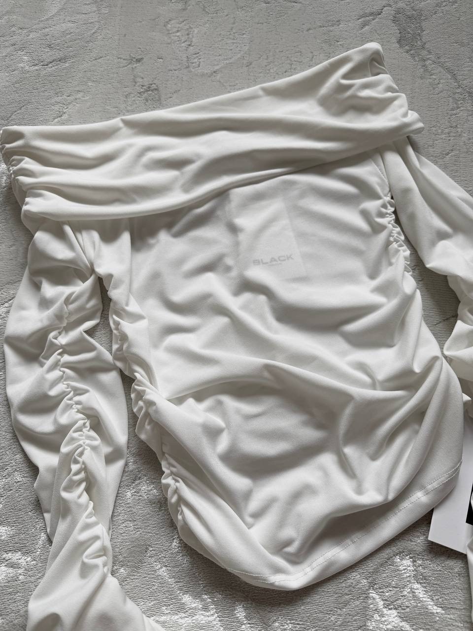 лонгслив с открытыми плечами,женский лонгслив,женская кофта,лонгслив с открытыми плечами женский