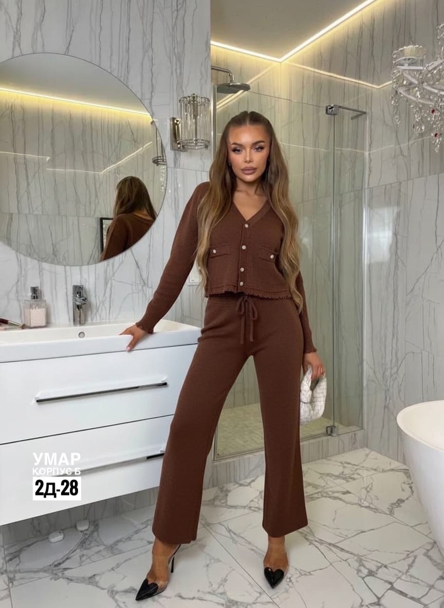 трикотажный женский костюм из кардигана и брюк,кашемировый костюм loro piana,брючный костюм,трикотажные костюмы женские,костюмы женские