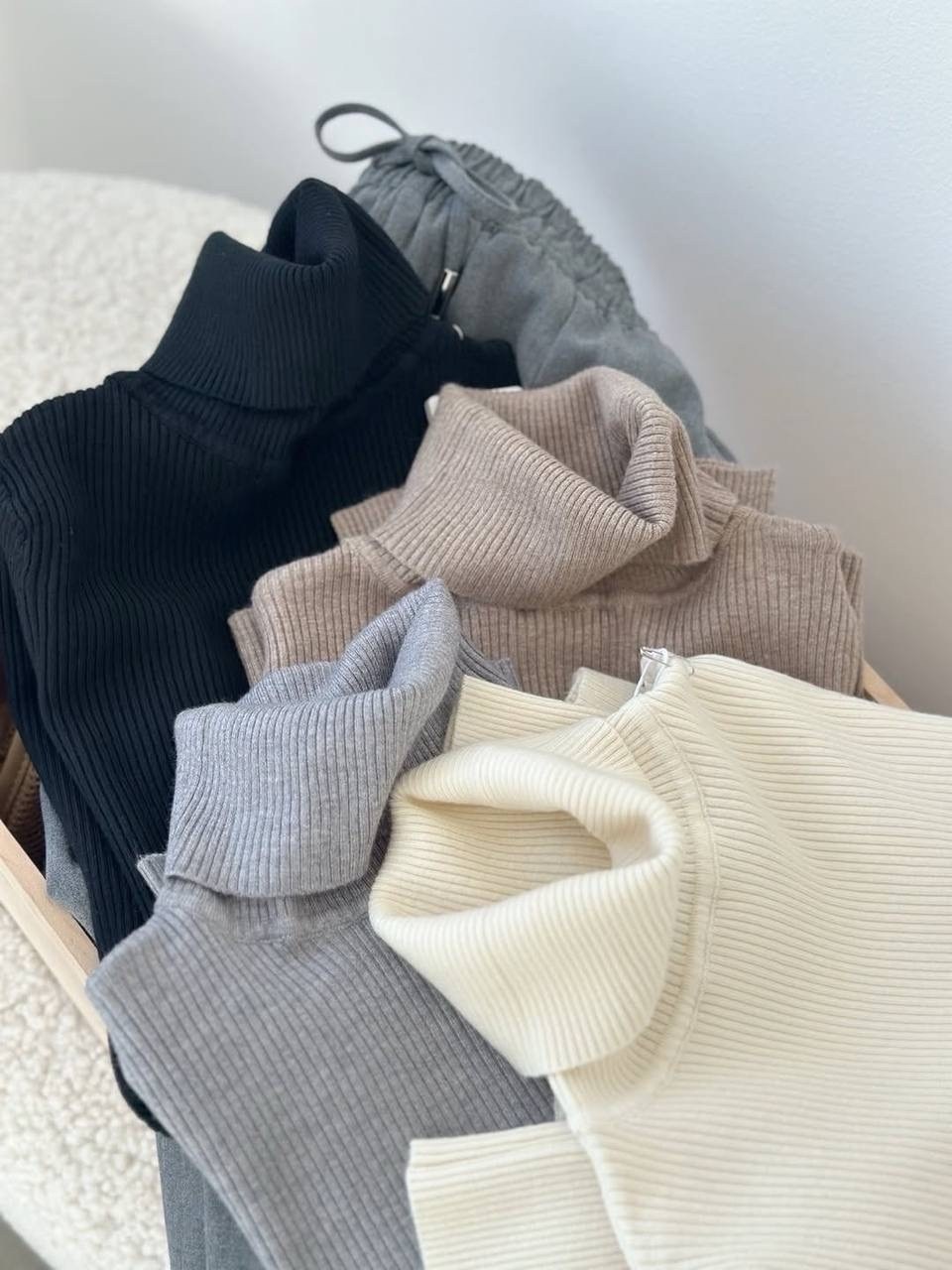 водолазка лапша,водолазка,трикотажный свитер,водолазка рубчик,вязаный свитер с высоким воротником