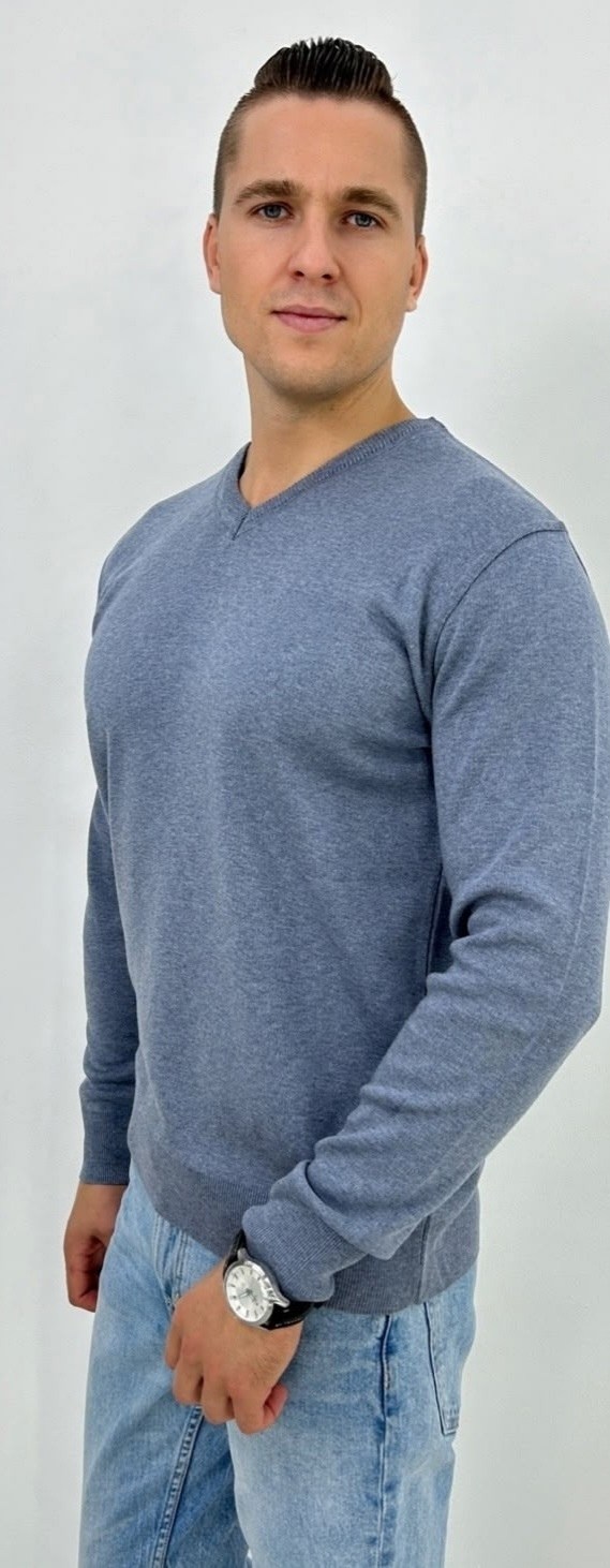джемпер мужской серый,джемпера мужские,серый джемпер,мужской пуловер,джемпер классический