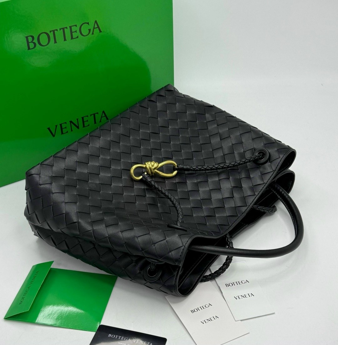 сумка женская bottega veneta,сумка bottega veneta,черная женская сумка bottega veneta,bottega veneta сумка на плечо,сумка-тоут bottega veneta