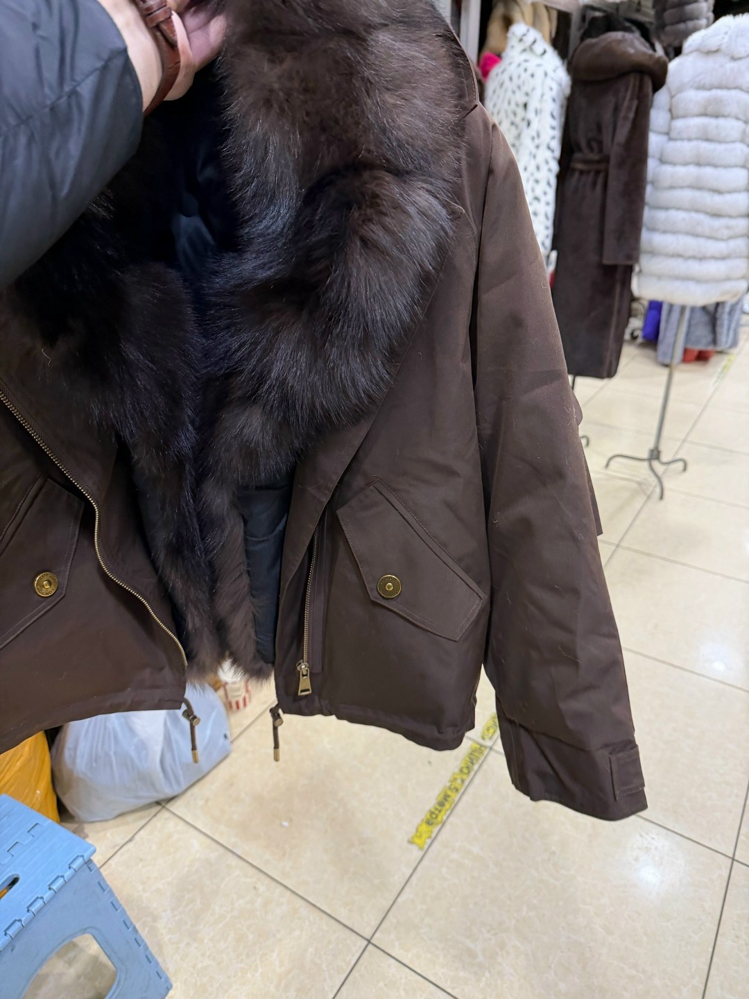 пуховик с натуральным мехом,парка натуральным мехом,парка женская с натуральным мехом,пуховик женский с натуральным мехом,женская куртка с натуральным лисьим мехом