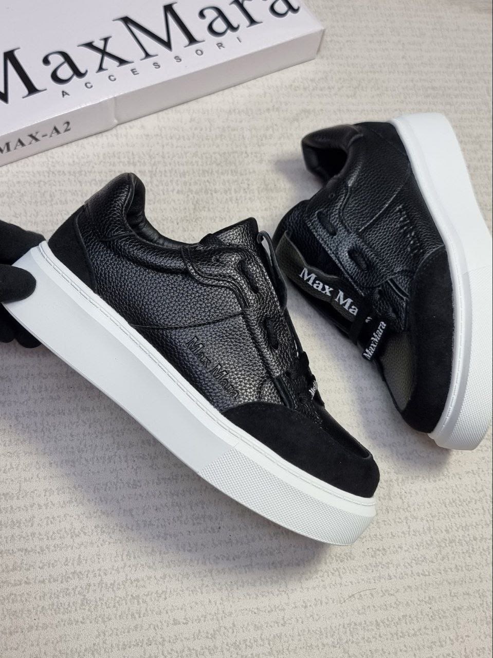 ,кроссовки женскиe,женская ,черные кроссовки,обуви