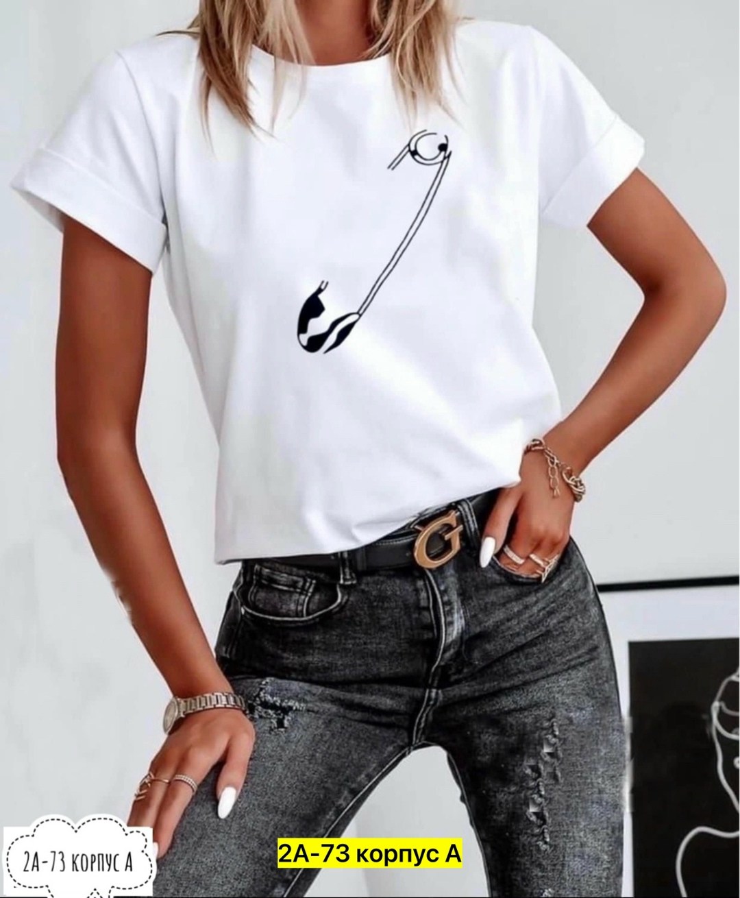 женская футболка,топ футболка,футболка с булавками женская,женские футболки с принтом,футболка женская черная