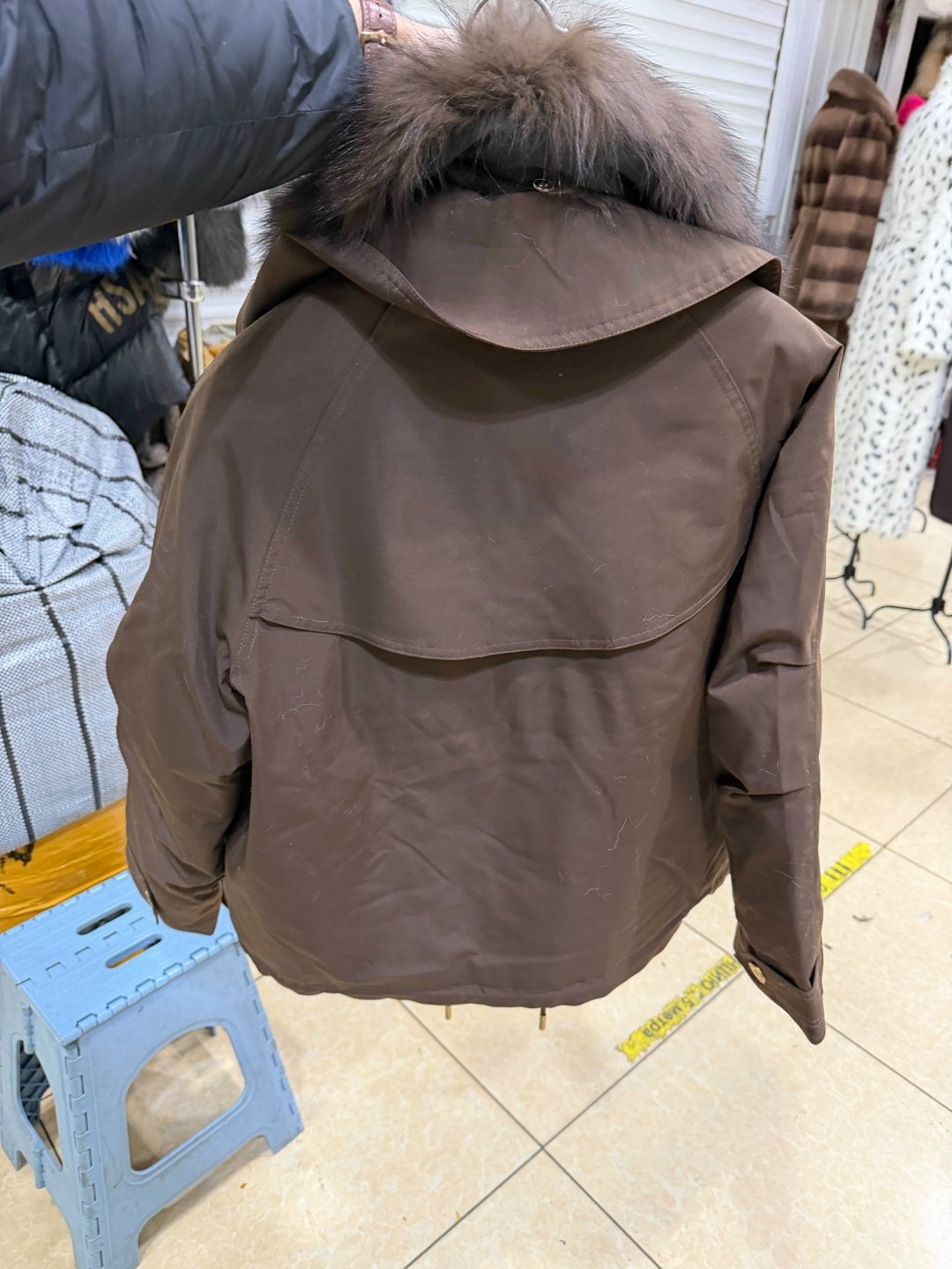 пуховик с натуральным мехом,парка натуральным мехом,парка женская с натуральным мехом,пуховик женский с натуральным мехом,женская куртка с натуральным лисьим мехом