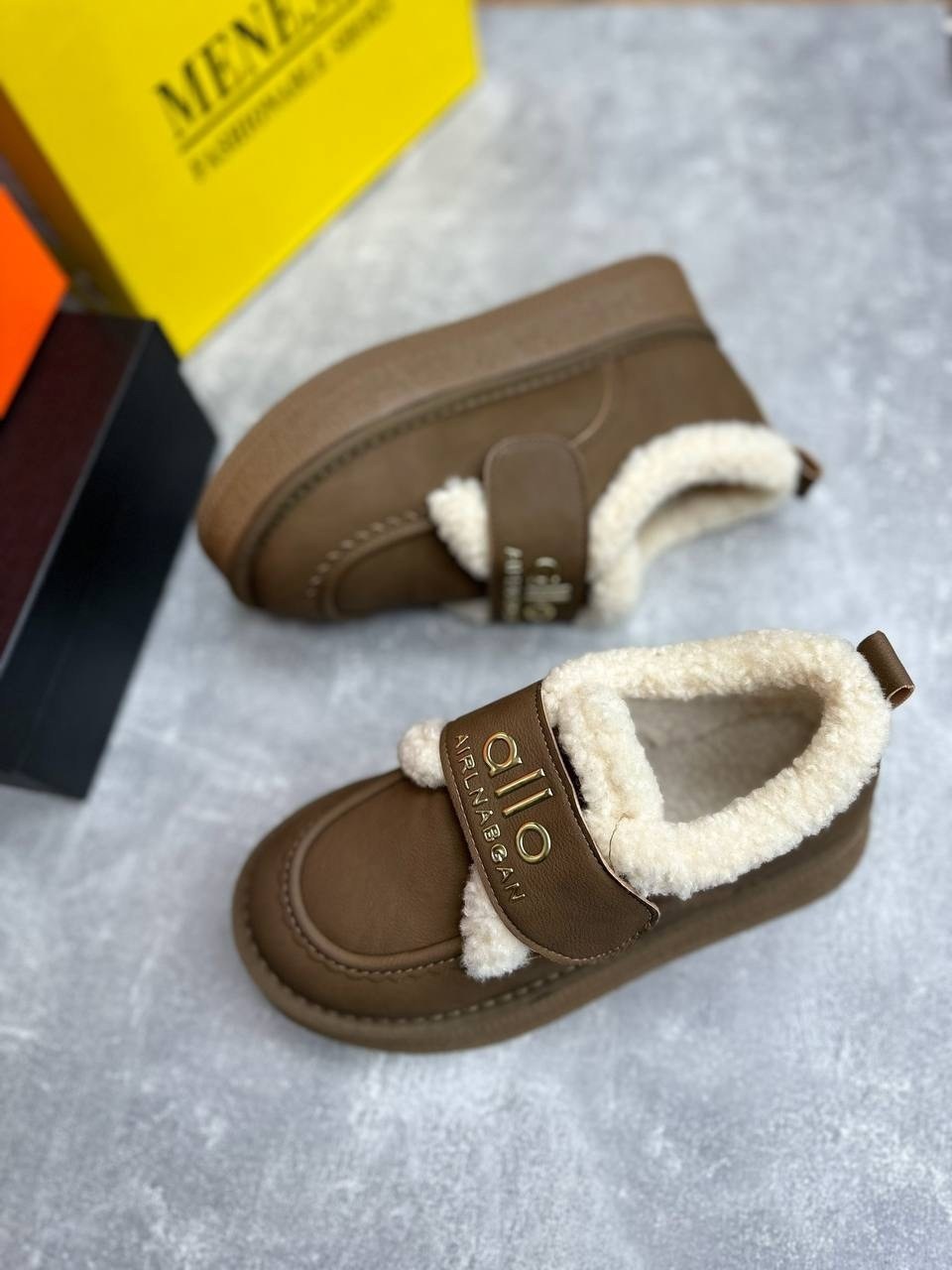 , женская,брендовая ,школьная ,лоферы женские