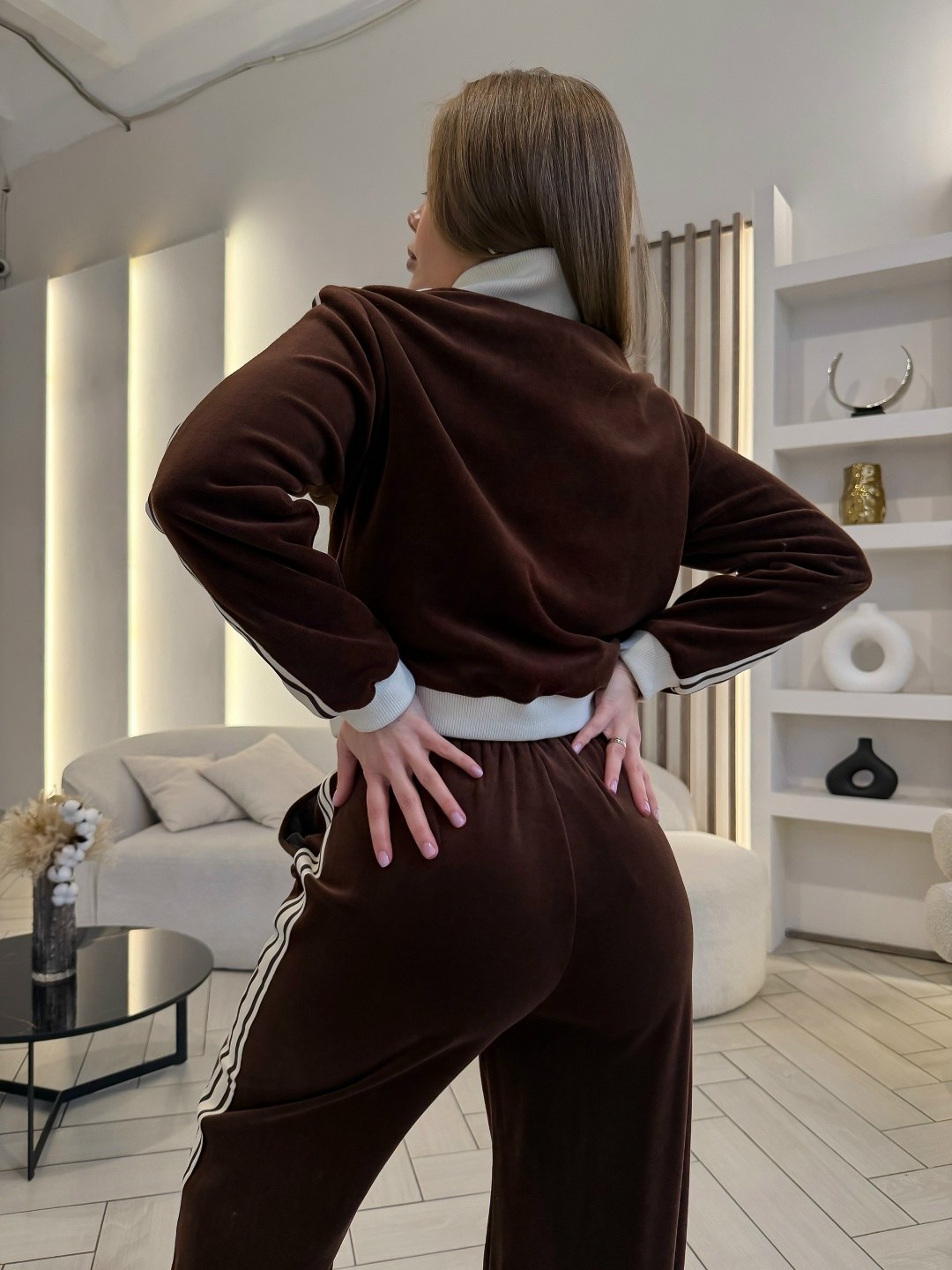 велюровый спортивный костюм,велюровый костюм женский,велюровый костюм с капюшоном niginart 311313417,спортивный костюм,костюм спортивный велюровый шоколад