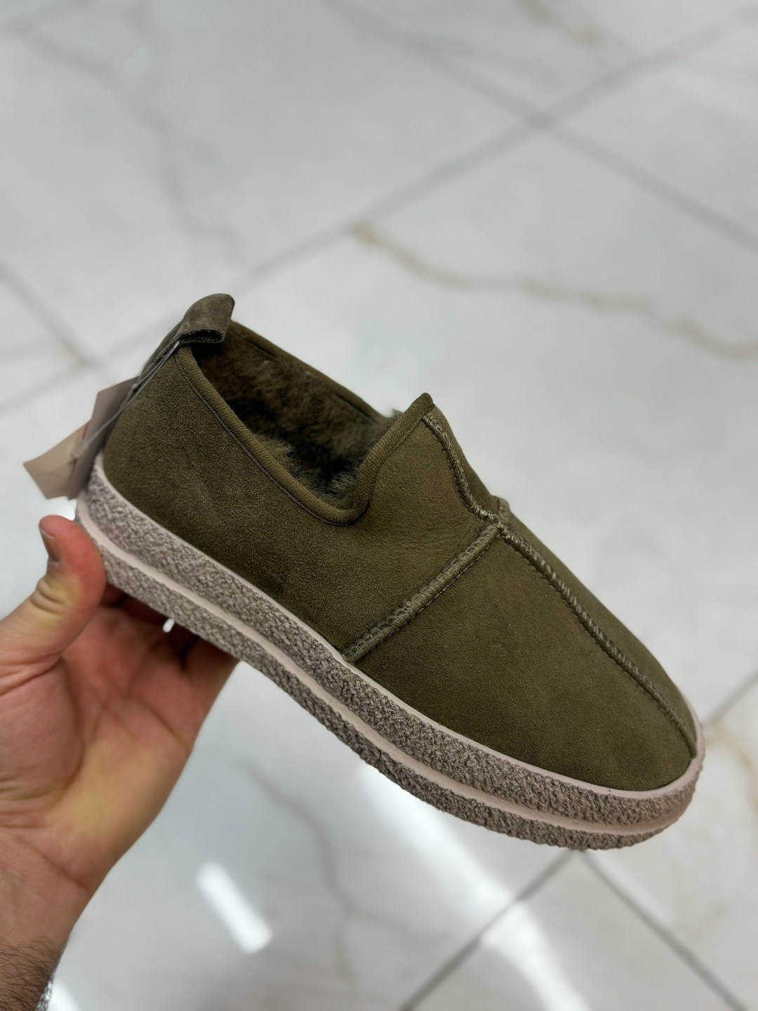 женские лоферы brunello cucinelli бежевые,лоферы brunello cucinelli женские,,лоферы brunello cucinelli,женские лоферы brunello cucinelli на меху бежевые замшевые