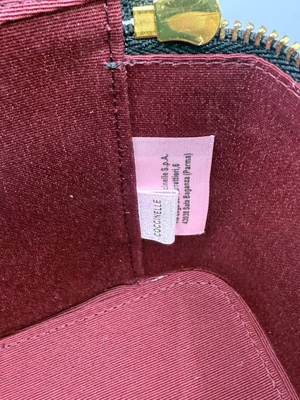 сумка coccinelle,coccinelle сумка женская,coccinelle сумка на плечо кросс-боди,coccinelle сумка на плечо кросс-боди beat soft,сумка