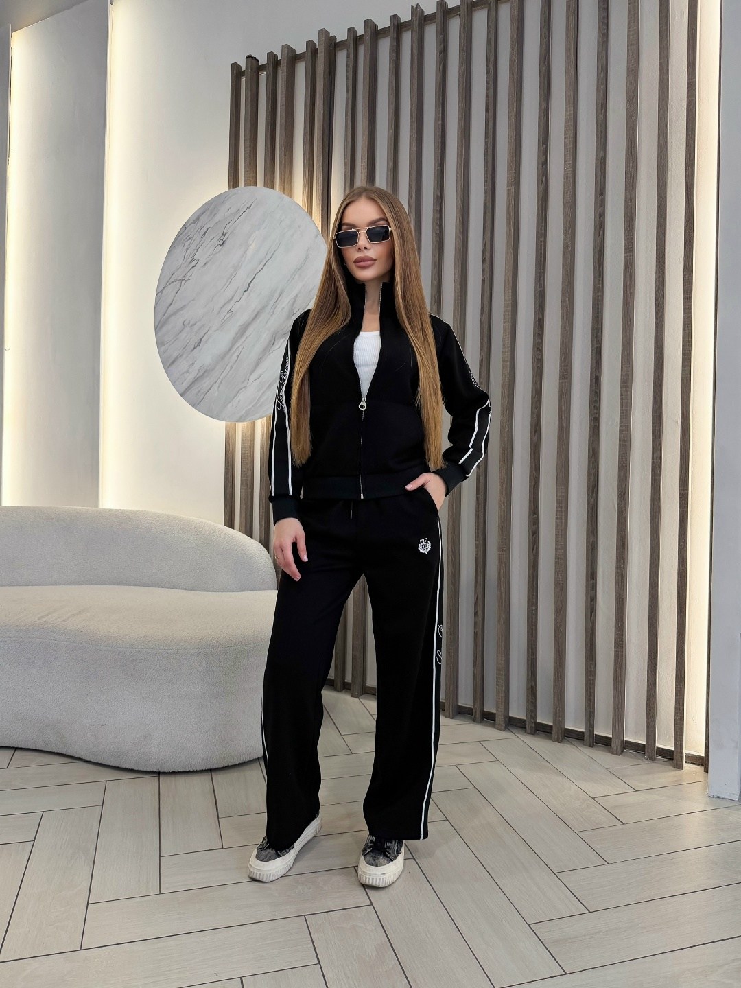 спортивные костюмы,женский спортивный костюм,костюм женский,стильные костюмы,костюм с лампасами