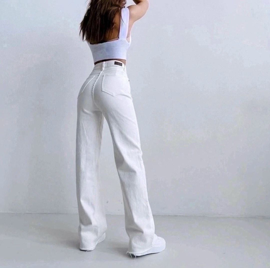 белые джинсы,белые джинсы мом,джинсы женские белые,белые джинсы трубы,белые джинсы прямые