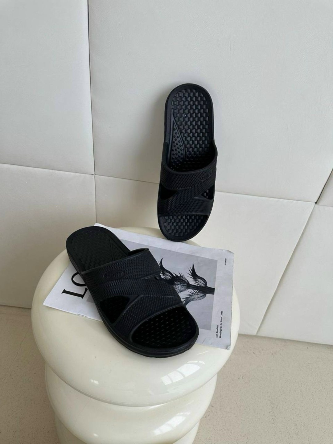 мужские сланцы,шлепанцы мужские,мужские шлепанцы черные,шлепки мужские,сланцы шлепанцы мужские чёрные