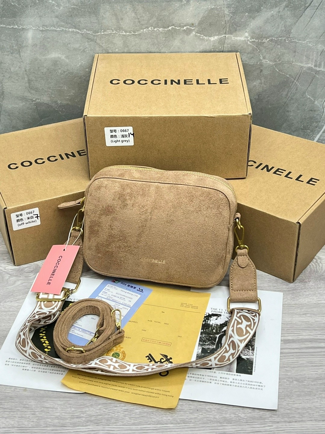 сумка coccinelle,женская сумка coccinelle,сумка,сумка через плечо coccinelle,сумка женская