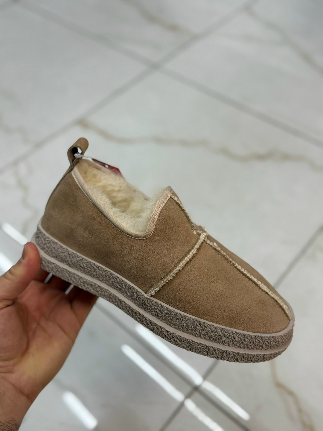 женские лоферы brunello cucinelli бежевые,лоферы brunello cucinelli женские,,лоферы brunello cucinelli,женские лоферы brunello cucinelli на меху бежевые замшевые