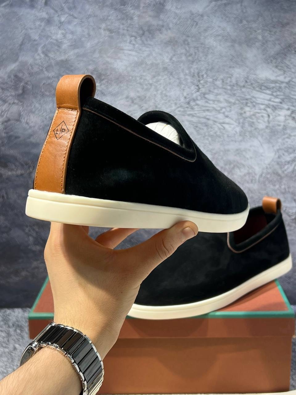 лоферы мужские loro piana,замшевые лоферы loro piana,лоферы мужские замшевые лоро пиано a100005 black premium,лоферы мужские замшевые,