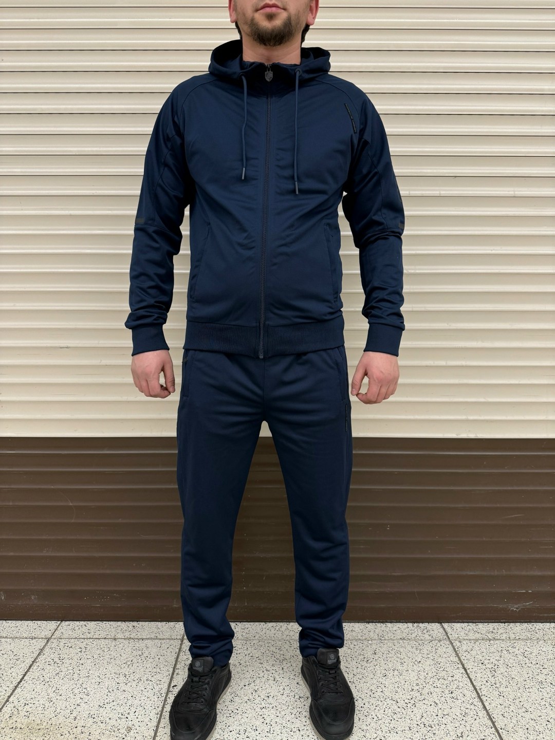 спортивный костюм,костюм мужской спортивный,спортивный костюм adidas,спортивный костюм мужской спортивный костюм,костюм спортивный adidas мужской