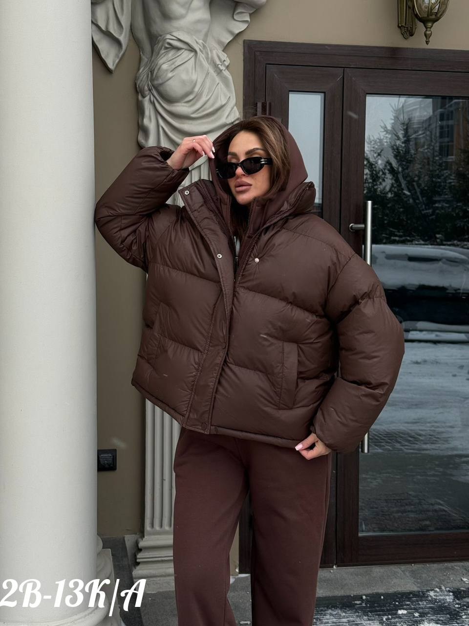 женский пуховик loro piana белого цвета,пуховик loro piana premium,женский серый пуховик loro piana,куртка модная,белые куртки женские