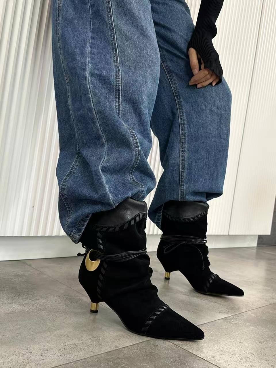 стильные наряды,образ с сапогами,высокие сапоги,модные сапоги 2025