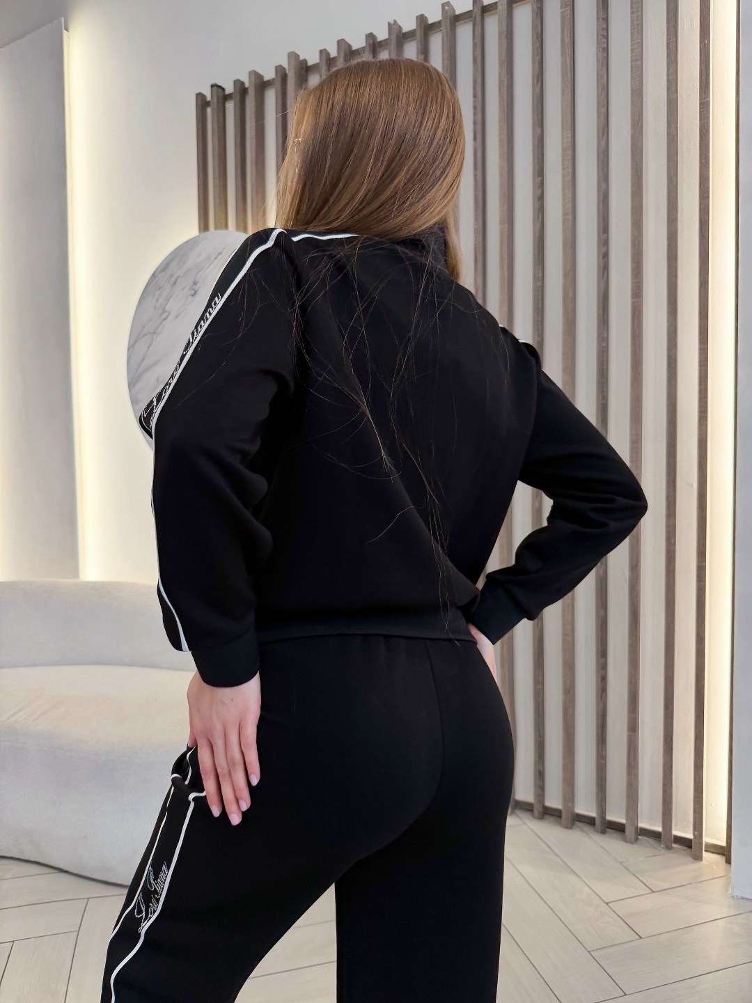 спортивные костюмы,женский спортивный костюм,костюм женский,стильные костюмы,костюм с лампасами