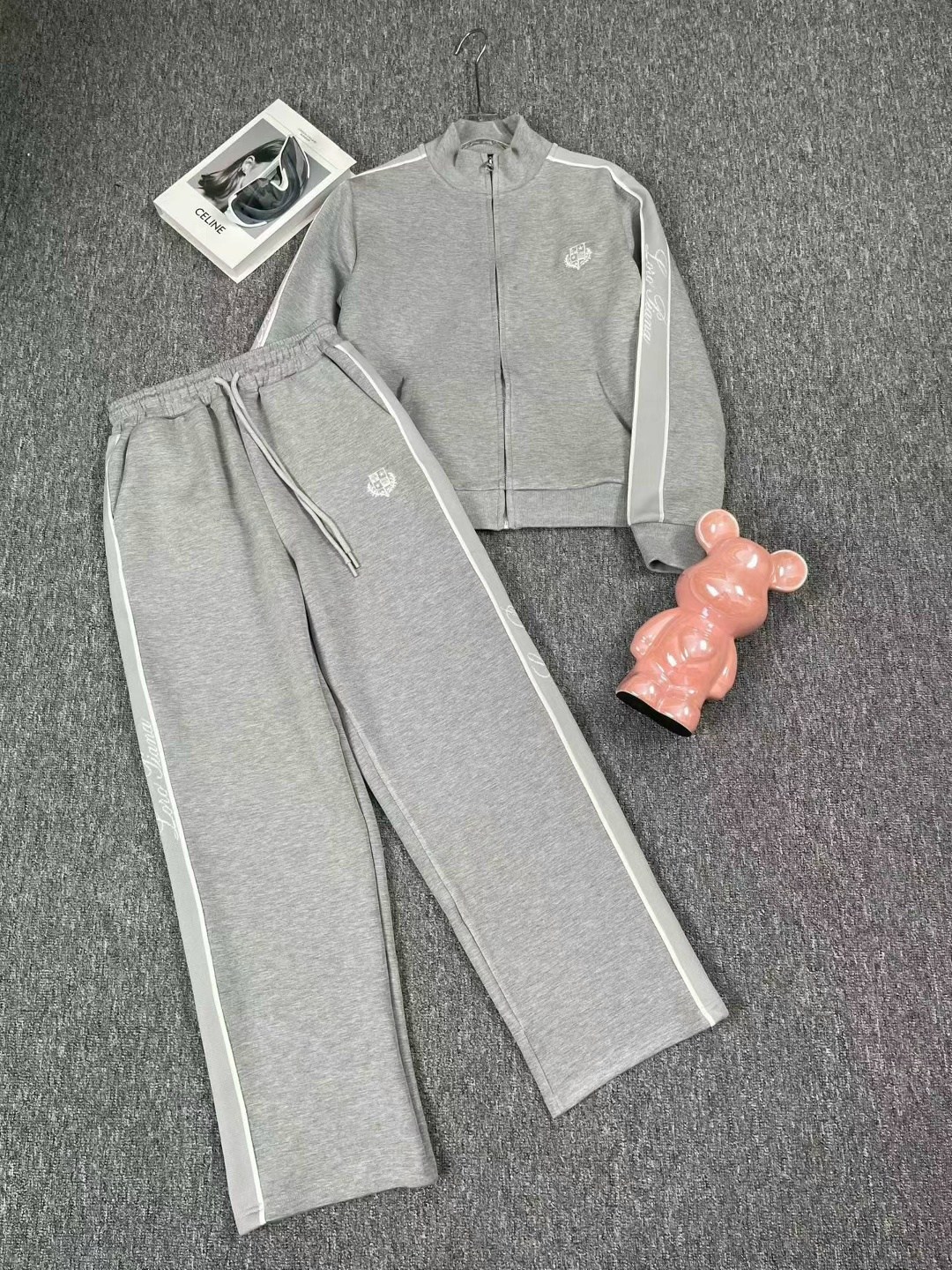 костюм спортивный,костюм трикотажный,стильный костюм,женский костюм,костюм женский спортивный