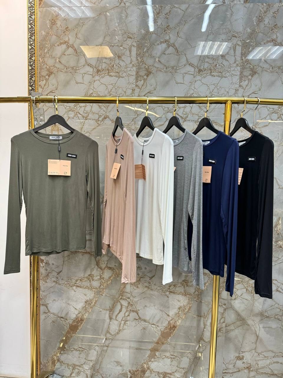 трикотажные костюмы,костюм с юбкой,celine костюм женский,модные комплекты,костюм miu miu