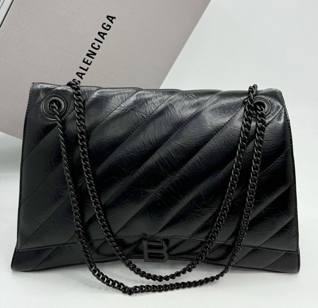 balenciaga сумка,баленсиага краш сумка,стеганая сумка crush medium chain balenciaga черный,сумка баленсиага,черная женская кожаная сумка balenciaga