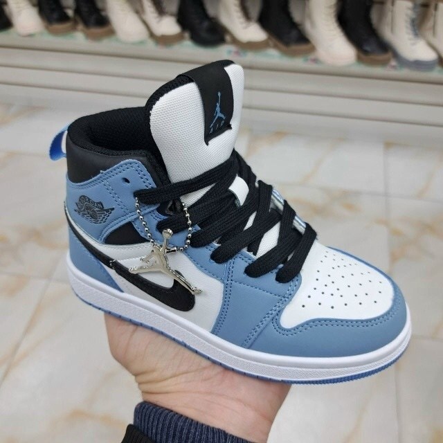 детские кроссовки nike air jordan,nike air jordan 1 mid,nike air jordan 1,кроссовки nike air jordan 1 mid,кроссовки подростковые nike air jordan