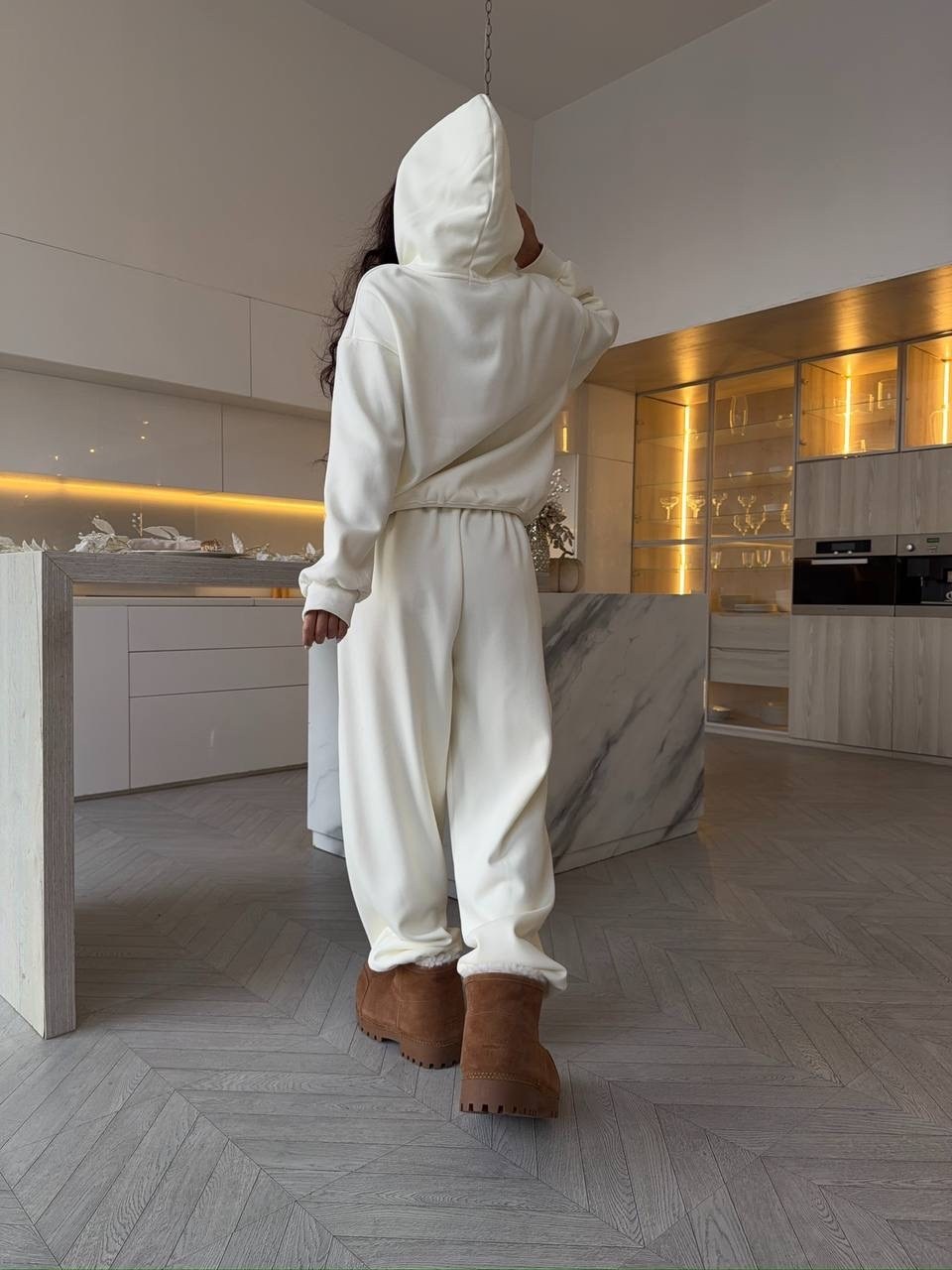 женский костюм белый,спортивный костюм женский,костюм женский,женский спортивный костюм на флисе,спортивный костюм