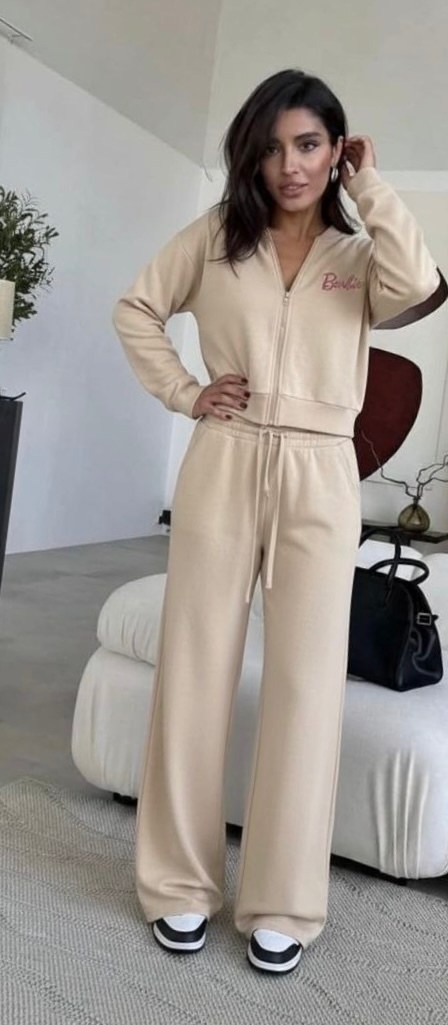 велюровый спортивный костюм,велюровый костюм,костюм спортивный велюровый benefit store серый,велюровый костюм женский,стильный костюм