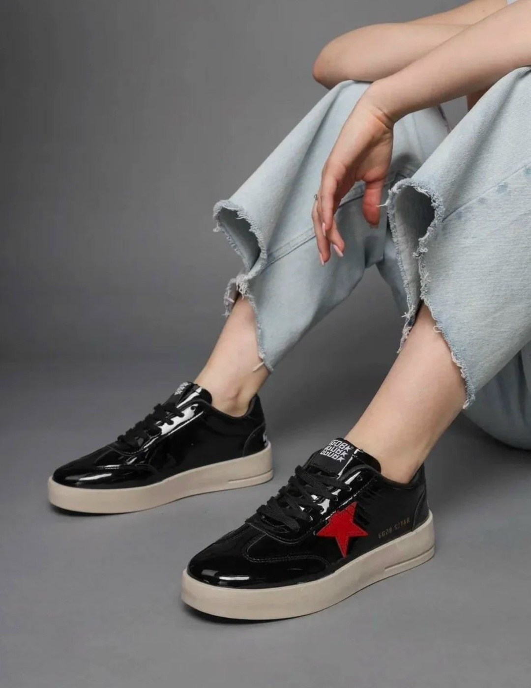 кроссовки golden goose с пайетками на платформе,кроссовки golden goose,,кеды golden goose,кеды golden goose со звездой джинсовые с пайетками