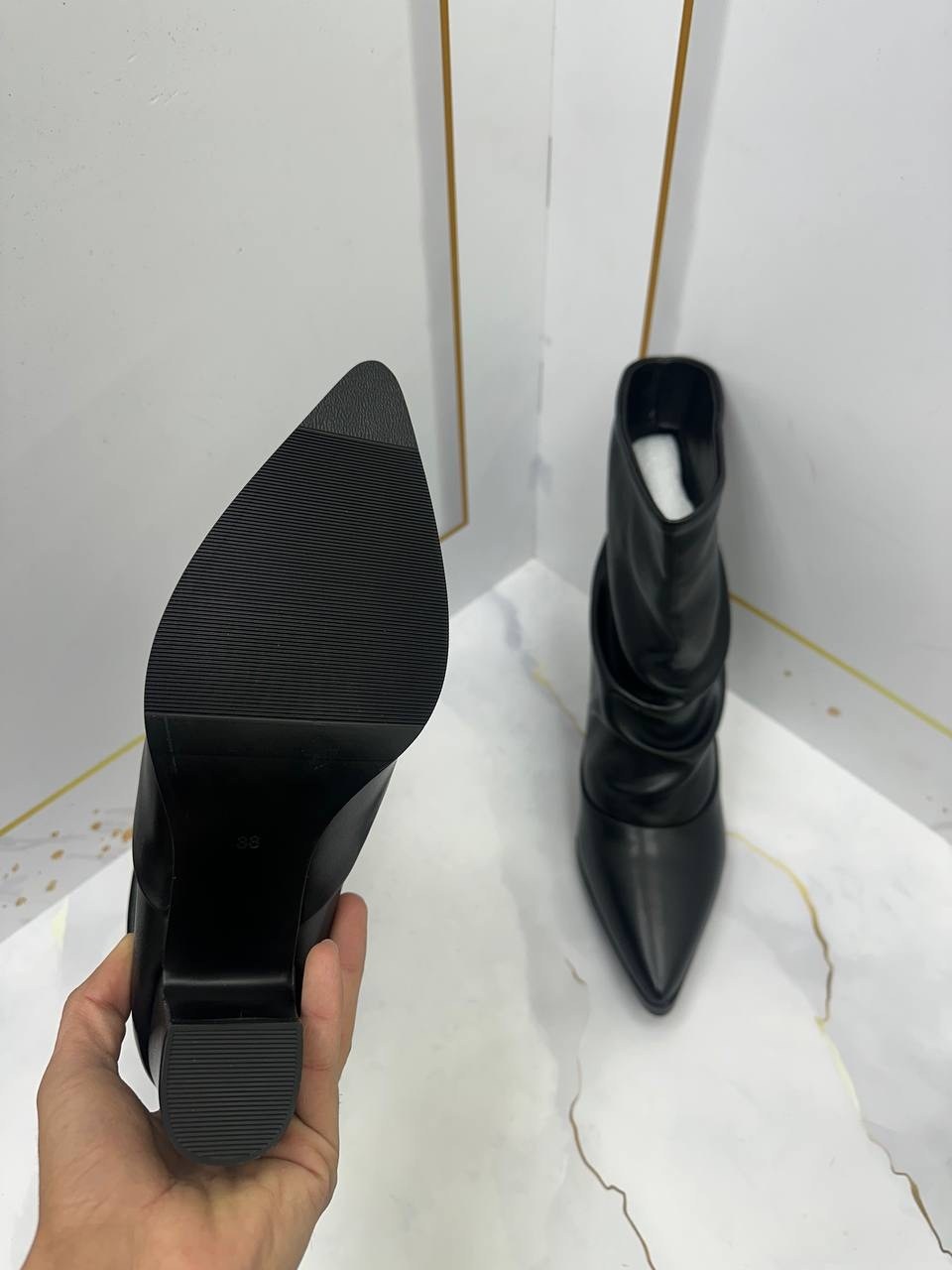 ,женская ,сапоги модные,женские ботильоны с острым носком на тонком высоком каблуке,сапоги