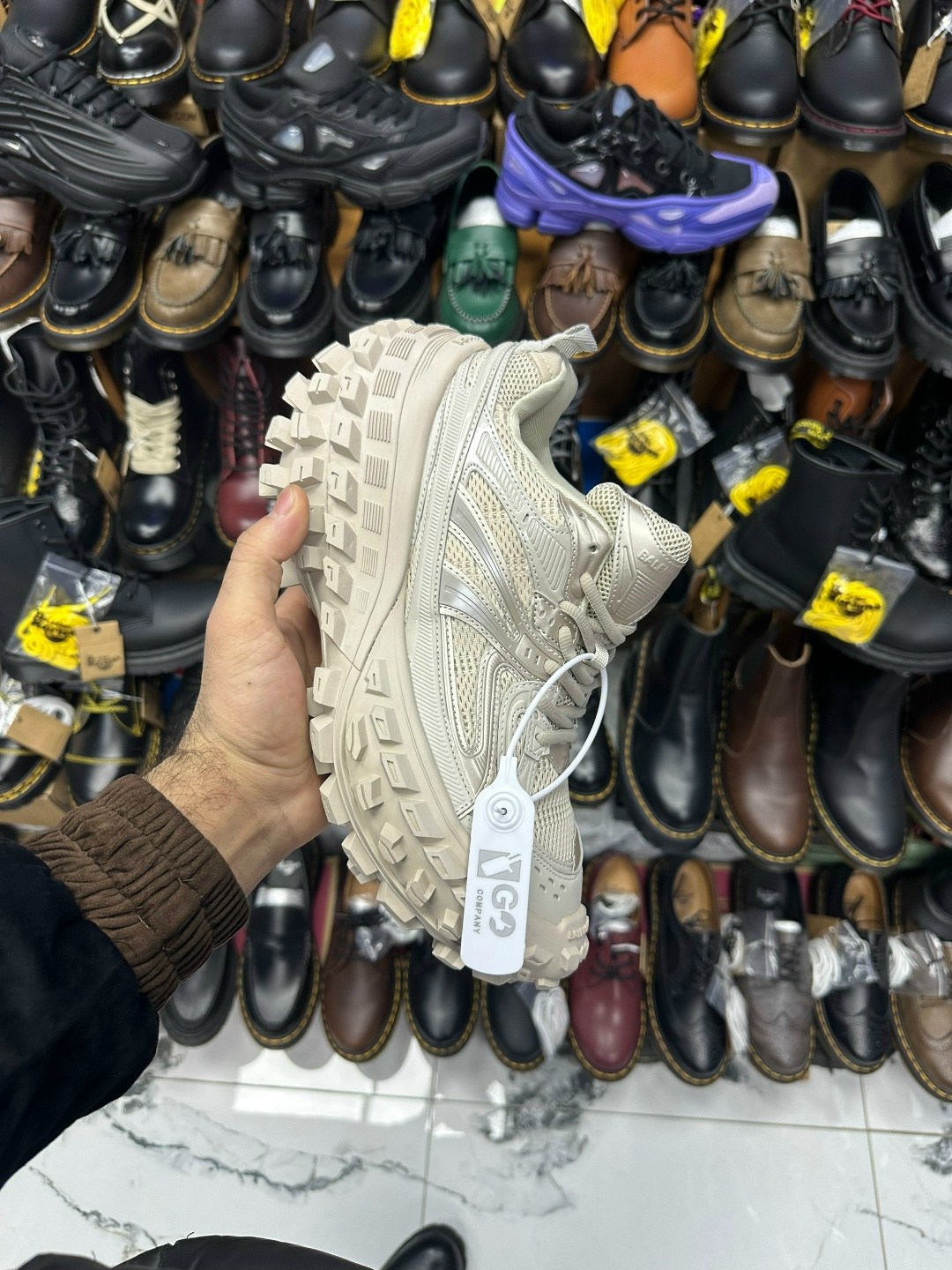 кроссовки balenciaga defender,кроссовки летние balenciaga defender,кроссовки balenciaga,повседневные кроссовки,кроссовки женский balenciaga