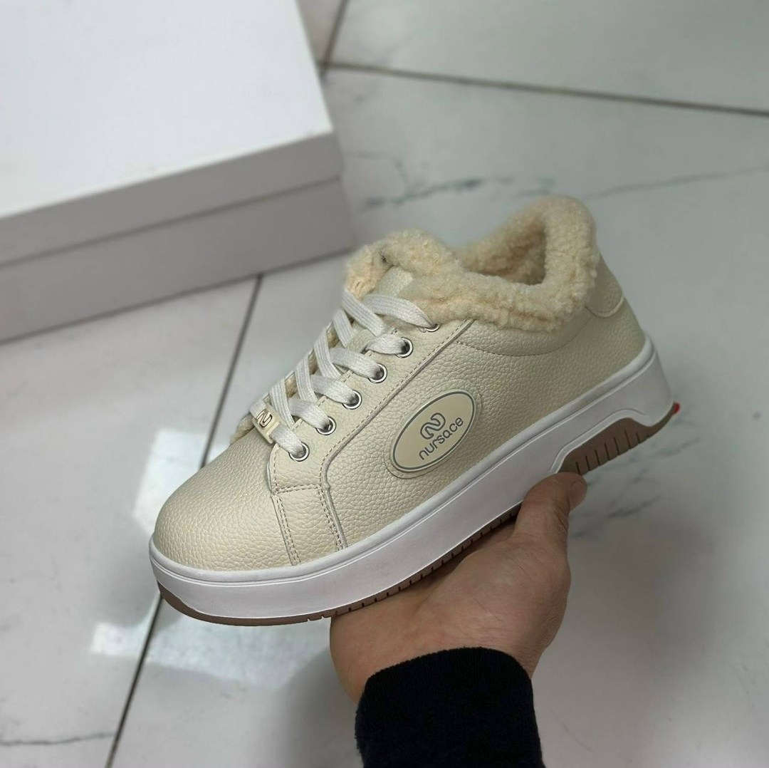 женская зимняя , женская,,угги замш,угги женские зимние