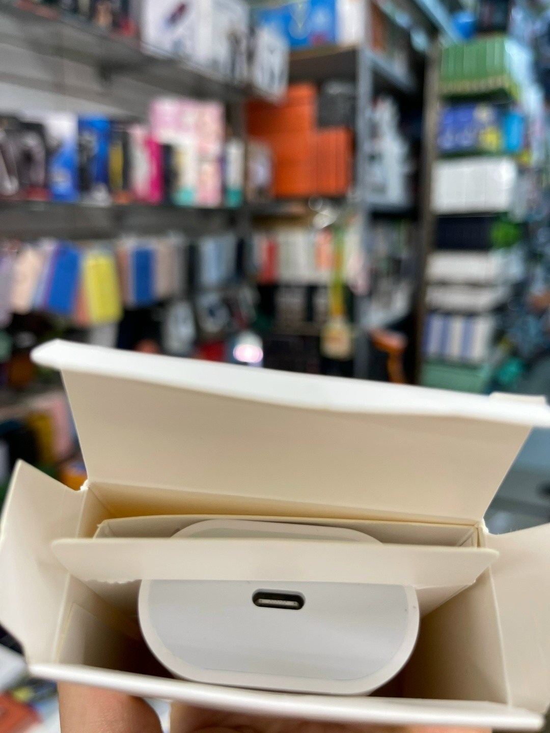 сетевое зарядное устройство 20w usb-c power adapter,блок зарядки 20w usb-c power adapter,зарядное устройство 20w usb-c power adapter,apple usb-c 20w power adapter,зарядка (блок) 20w для iphone, ipad,