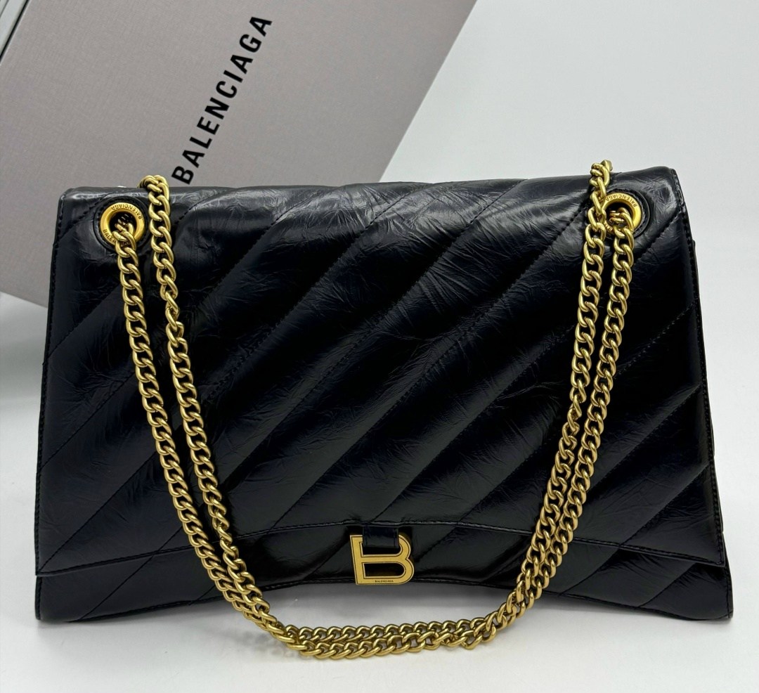 balenciaga сумка,баленсиага краш сумка,стеганая сумка crush medium chain balenciaga черный,сумка баленсиага,черная женская кожаная сумка balenciaga
