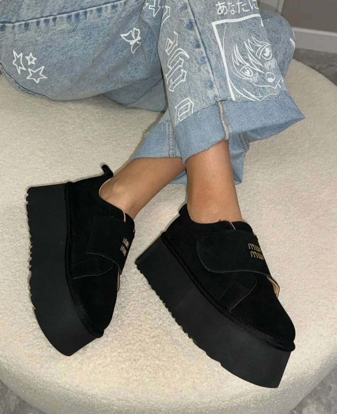 замшевые лоферы miu miu на высокий подошве и фирменной фурнитурой,лоферы miu miu на высокий подошве,,кеды замшевые на высокой платформе derio,замшевые лоферы