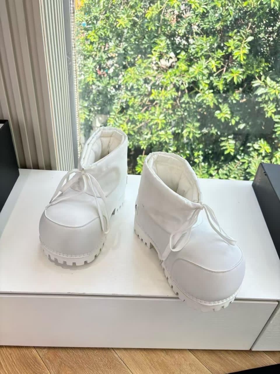 баленсиага,ботинки balenciaga alaska low boot,кроссовки balenciaga,balenciaga кроссовки женские,женские ботинки в стиле balenciaga