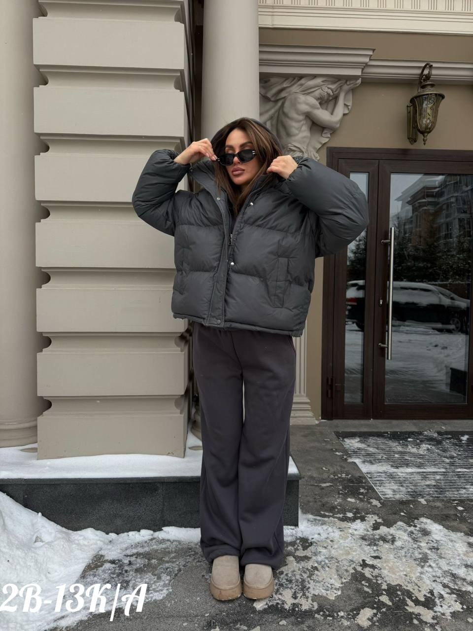 женский пуховик loro piana белого цвета,пуховик loro piana premium,женский серый пуховик loro piana,куртка модная,белые куртки женские