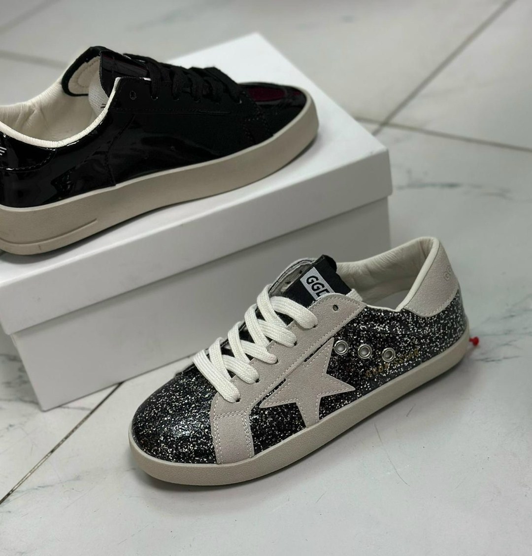 golden goose кеды super-star с блестками серебристый,,кеды golden goose женские,кеды golden goose,golden goose кеды baskets superstar с блестками серый