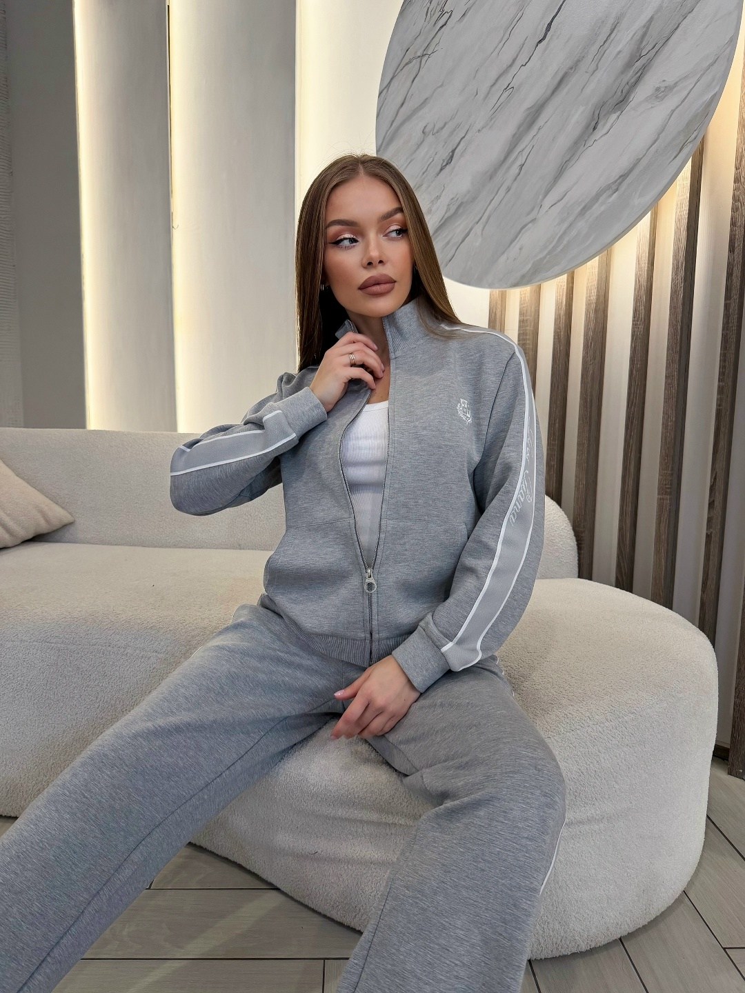 костюм спортивный,костюм трикотажный,стильный костюм,женский костюм,костюм женский спортивный