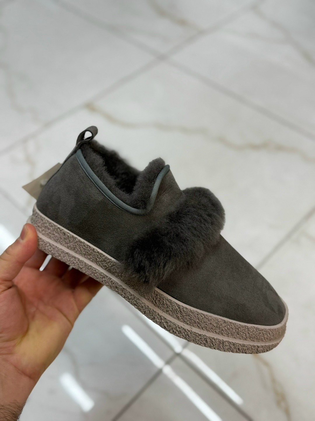 женские лоферы brunello cucinelli бежевые,лоферы brunello cucinelli женские,,лоферы brunello cucinelli,женские лоферы brunello cucinelli на меху бежевые замшевые