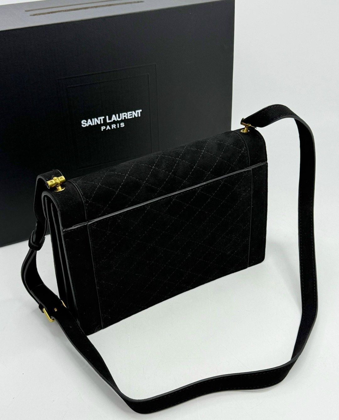 saint laurent сумка,женская cумка yves saint laurent,сумка yves saint laurent,saint laurent сумка тоут,сумка на плечо saint laurent