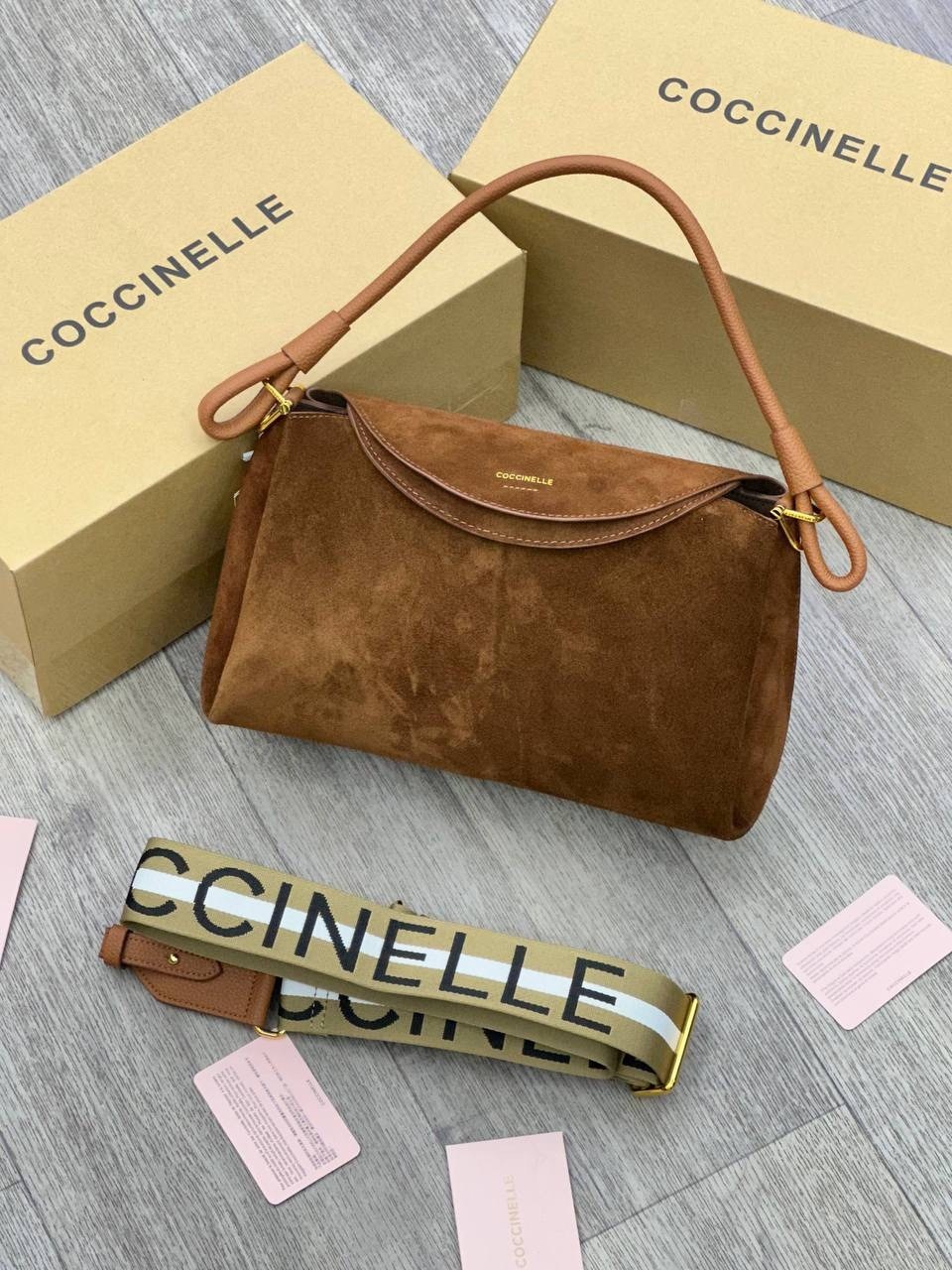 сумка coccinelle,сумка coccinelle замшевая,сумка женская coccinelle натуральная замша,замшевая сумка,сумка женская coccinelle