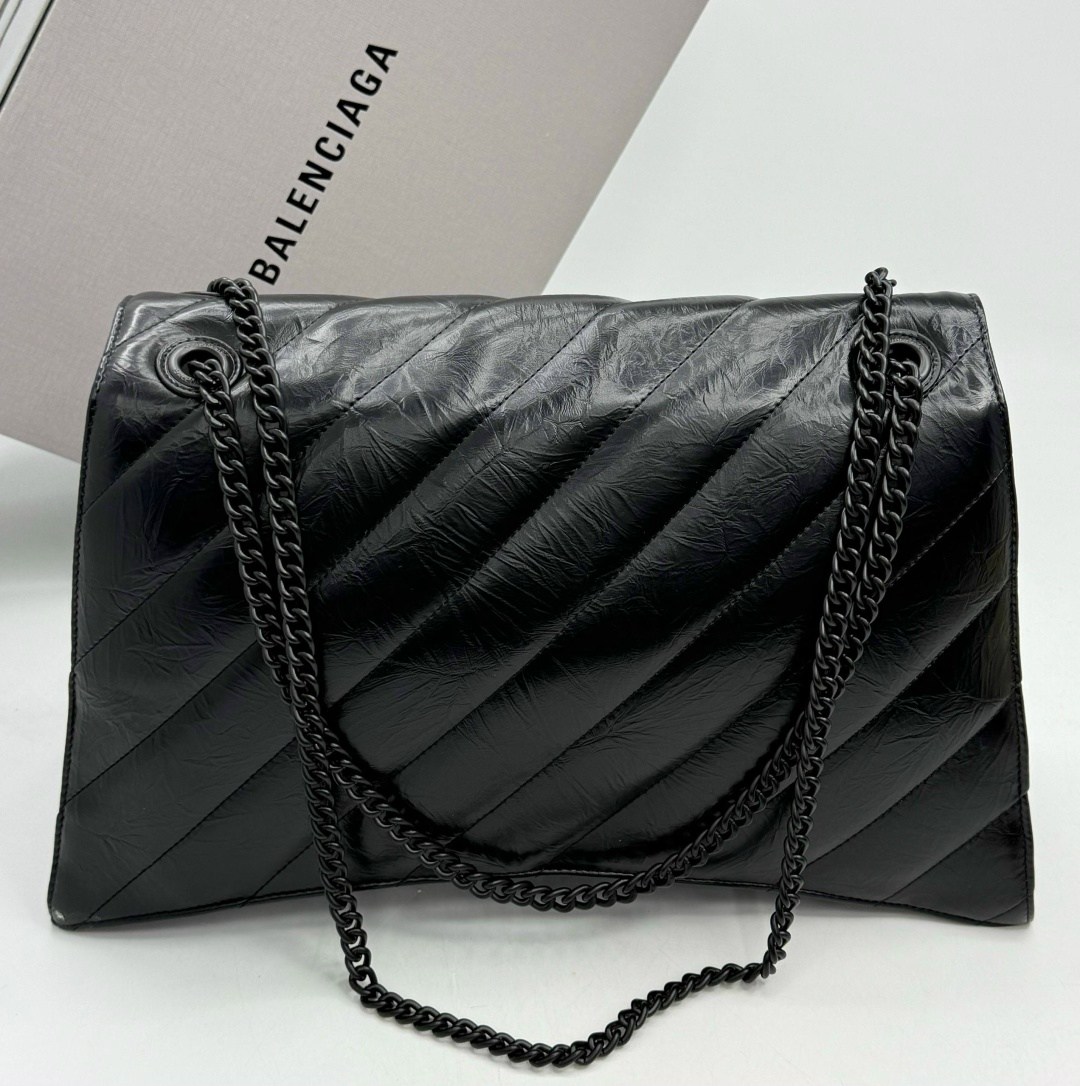 balenciaga сумка,баленсиага краш сумка,стеганая сумка crush medium chain balenciaga черный,сумка баленсиага,черная женская кожаная сумка balenciaga