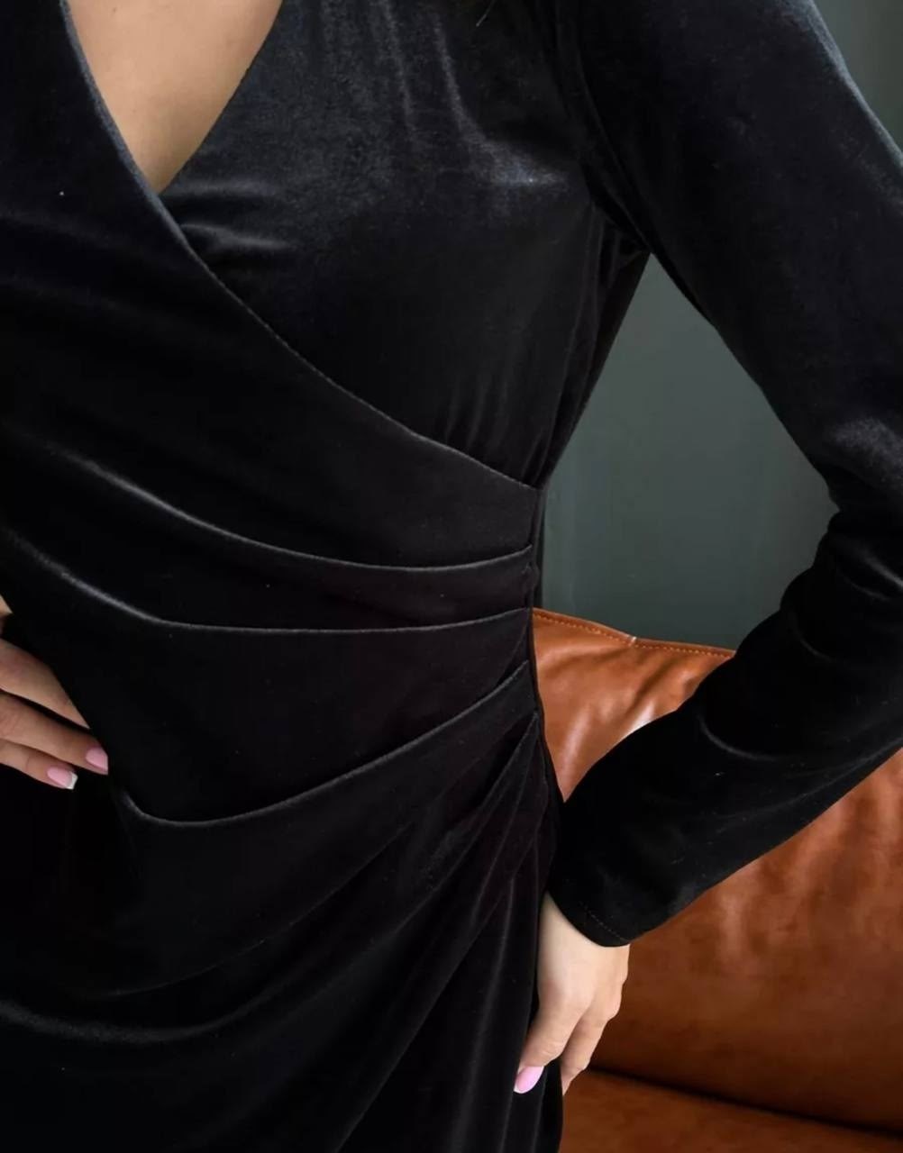 красное бархатное платье,платье,красное платье с запахом,женское платье,красное велюровое платье